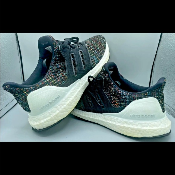 Men’s Size 7.5 - adidas UltraBoost 4.0 Black Multicolor 2019 - F35232 - Picture 3 of 14